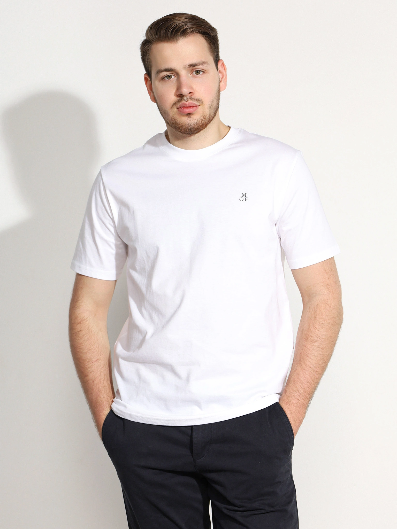 Футболка белого цвета из хлопка